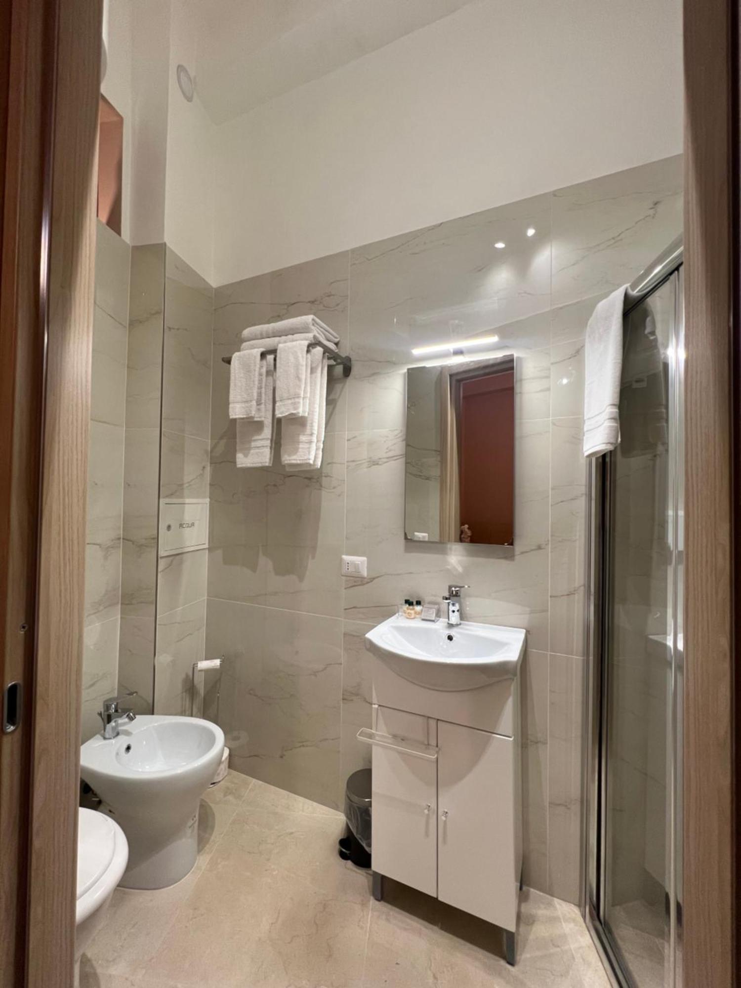 Hotel Buongiorno & Benvenuti Trani Zewnętrze zdjęcie
